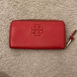 Red Tory Burch wallet